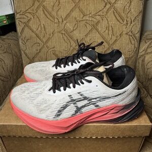 ASICS Women Novablast 3 1012B288 White Running Shoes Sneakers Size 10.5 Used